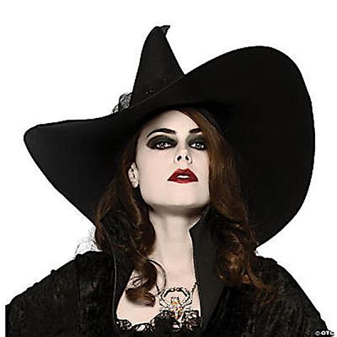 Halloween Trends: Lqrge Brim Witch Hats Take the Spotlight